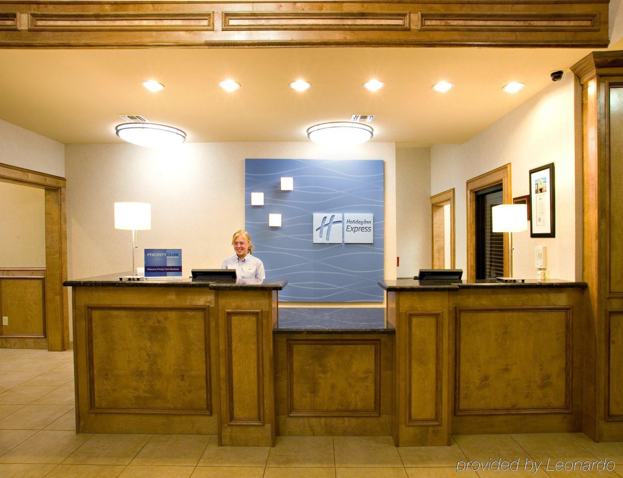Holiday Inn Express Hotel And Suites Kingsville By Ihg מראה פנימי תמונה