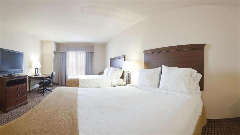 Holiday Inn Express Hotel And Suites Kingsville By Ihg מראה חיצוני תמונה